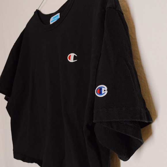 Champion Crop Top - Picture 2 of 5